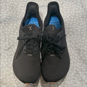 Flux Black Athletic Shoes